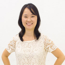 Profª. Ms. Adriana Chung